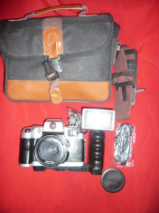 Aparat Foto cu film ,nou -Sony DL2000A ,cu blitz ,accesorii ,poseta originala foto