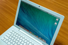 Vand Apple MacBook 13-inch Alb Mid-2009 foto