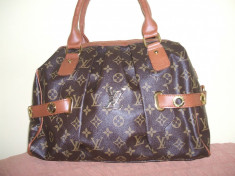 GEANTA DE DAMA LOUIS VUITTON SUPEBA LEI 250 foto