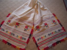 Vand stergar traditional romanesc,din fir de borangic,tesut la razboi, model cu trandafiri,zona Muntenia