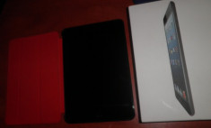 Ipad Mini Black 64 GB Wi-fi + garantie + smart cover si capac spate ! foto
