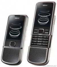 NOKIA 8800 CARBON ARTE SIGILAT 0 MIN + INCARCATOR !! LIBER IN ORICE RETEA !! 3999 RON !! foto