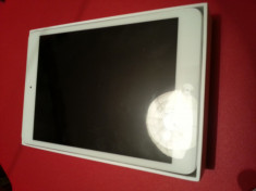 Vand/Schimb Tableta iPad Mini 16G ,NOU!! , Wi-Fi , Alb. foto