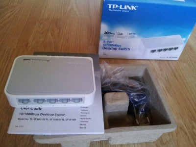 Switch TP-LINK TL-SF1005D - 5 porturi - 10/100 Mbps foto