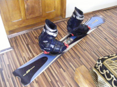 Snowboard si clapari de snowboard foto