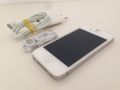 APPLE IPHONE 4S 16GB WHITE stare foarte buna , codat Vodafone Ro , PACHET COMPLET foto