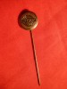 Insigna veche Intersport ,D= 1,2 cm , metal si email, Romania de la 1950