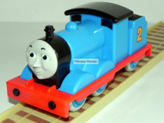 My First Thomas by Golden Bear trenulet - Edward (CU SUNETE) locomotiva albastra cu nr.2 ( transport 3 RON la plata in avans ) foto