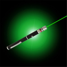 laser pointer verde foto