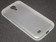 Husa Ultra Slim 0,3 mm Samsung Galaxy S4 I9500 + Folie Protectie CADOU foto