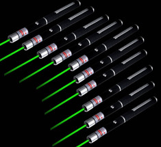 PIX laser verde STILOU RAZA LASER POINTER verde Laser kaleidoscope Laser Pointer Pen Stylish raza verde laser. MOTTO: CALITATE NU CANTITATE! foto