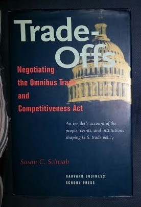 Susan C. Schwab TRADE OFFS Negotiating the Omnibus Trade and Competitiveness Act Ed. Harvard 1994 cartonata cu supracoperta