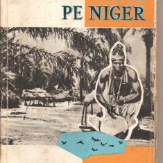 (C4518) BATE TAM-TAM-UL PE NIGER DE EUGEN POP, EDITURA TINERETULUI, 1963, COLECTIA: IN JURUL LUMII