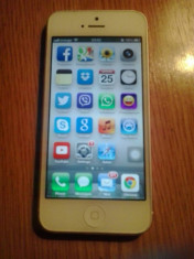 iPhone 5 alb 16Gb foto