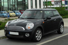 MINI cooper 1.4 i model dupa 2007 Dezmembrez foto