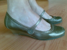 Pantofi din piele cu platforma marimea 39,sunt noi! foto