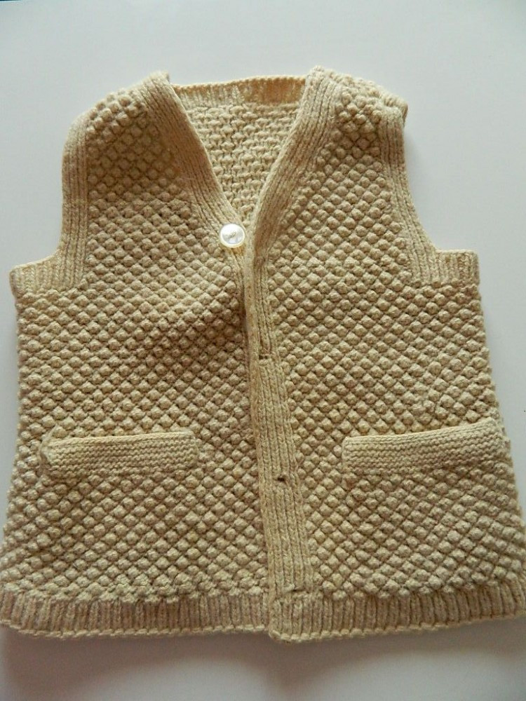 Vesta tricotata copii, varsta 4-6 ani, lucrata manual, produs handmade din  lana | arhiva Okazii.ro