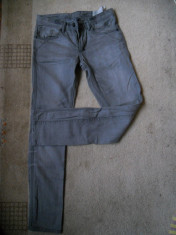 BLUGI JEANS barbati BERSHKA, SLIM FIT, MARIME 36, NOI foto