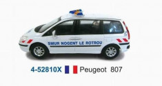Macheta Peugeot 807 ambulanta, 1:43 foto