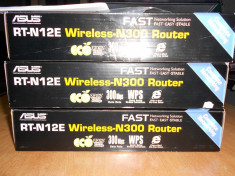 VAND ROUTERE WIRELES ASUS RT-N12E 300 Mps , 2 ANTENE, SIGILATE, GARANTIE 3 LUNI foto