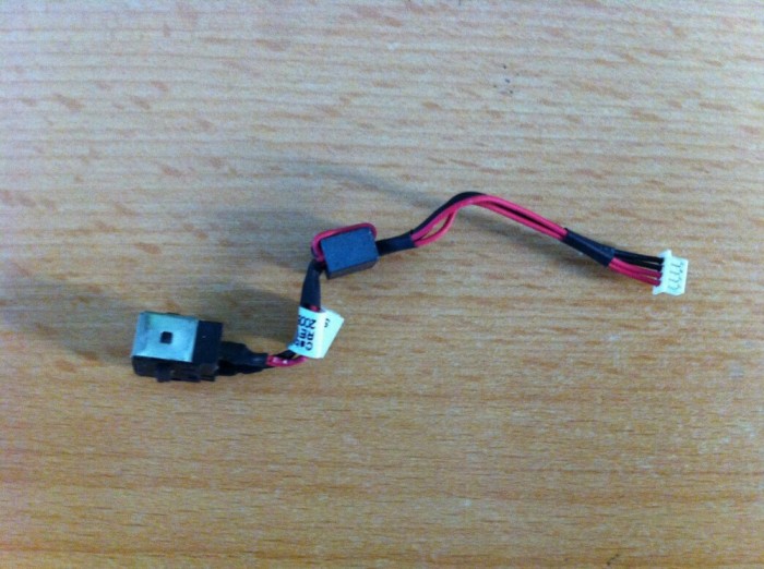 mufa alimentare Dell mini 910