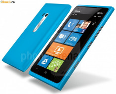 Nokia Lumia 900 cyan foto