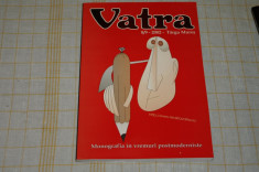 Revista Vatra - nr. 8 - 9 / 2002 - Monografia in vremuri postmoderniste foto