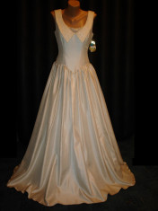 Rochie de mireasa Stevies Gowns foto