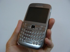 Schimb samsung GT-S3570 Chat foto