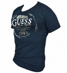 Tricou Guess Motel (1082) LICHIDARE STOC !!! Livrare in 24 ore foto