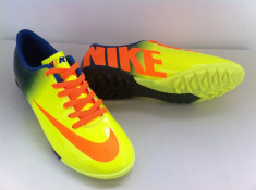 GHETE FOTBAL NIKE MERCURIAL foto