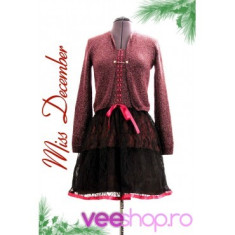Compleu delicat si feminin, cu rochita scurta si jacheta tricotata - Culoare: Visiniu (cod produs: Miss December (CU0120)) foto