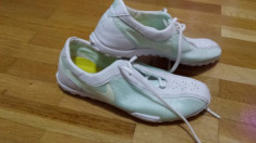 tenisi de sala nike 37 foto