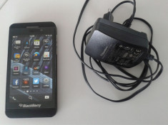 Vand BlackBerry Z10 aproape nou foto