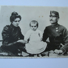 FOTOGRAFIE OFITER DE HUSZARI WW I CU FAMILIA