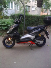 Vand scuter Aprilia SR 50 Factory din 2005, inmatriculat in oradea, foto