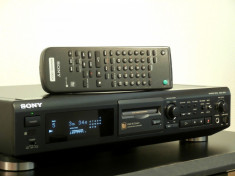 SONY MDS-JE510 Minidisc Player/Recorder Deck cu telecomanda+26 minidiscuri+cablu optic+cablu digital foto