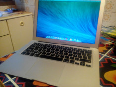 MACBOOK AIR 13&amp;quot; MID 2013, i5 1,3GHZ HASWELL, 4GB DDR3, SSD 128GB, VIDEO INTEL HD 5000 1GB, CA NOU foto