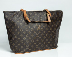 Geanta / Poseta de umar Louis Vuitton + Cadou Surpriza foto