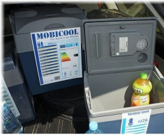 Lada frigorifica 26L alimentare auto! Mobicool Japan!Livrare nationala! foto