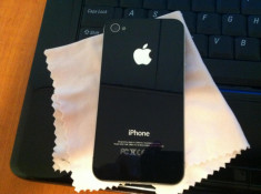 iPhone 4s Black/White 16 GB foto