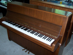 Pianina Yamaha aproape noua, cu garantie si acordaj foto