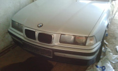 BMW 316i Compact foto