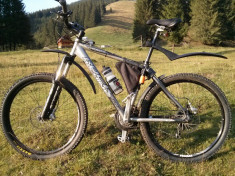 Bicicleta mountain bike performanta foto