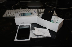Vand Samsung Galaxy S3 mini Negru, in cutie, 23 luni garantie! foto