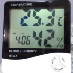 Ceas cu afisaj ora temperatura HTC-1 foto