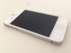 APPLE IPHONE 4S 16GB WHITE stare buna , codat VODAFONE Ro. + Accesorii ! foto