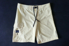 Pantaloni scurti Billabong Premium Quality; marime 34; impecabili, ca noi foto