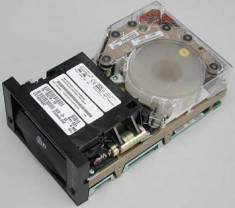 HP DLT8000 Tape Drive Storage Works 154871-003 / 146198-005 - Internal 40/80GB LVD/SE SCSI - Carbon - NOU foto