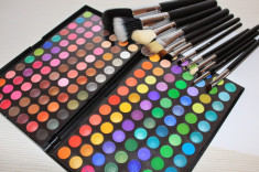 Trusa machiaj make up 168 culori fard MAC + Set 12 pensule par natural Fraulein foto